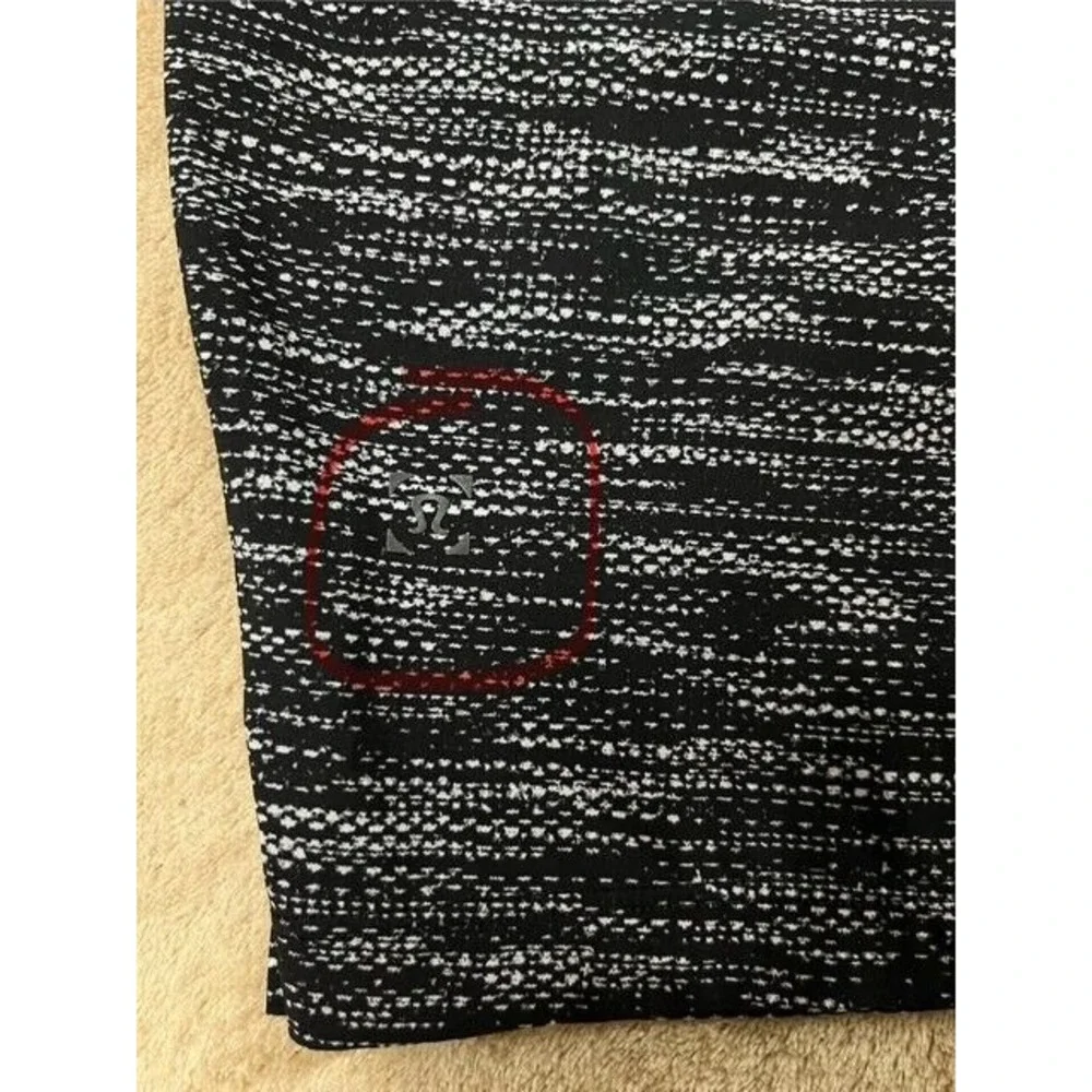 Lululemon T.H.E. Short‎ *9